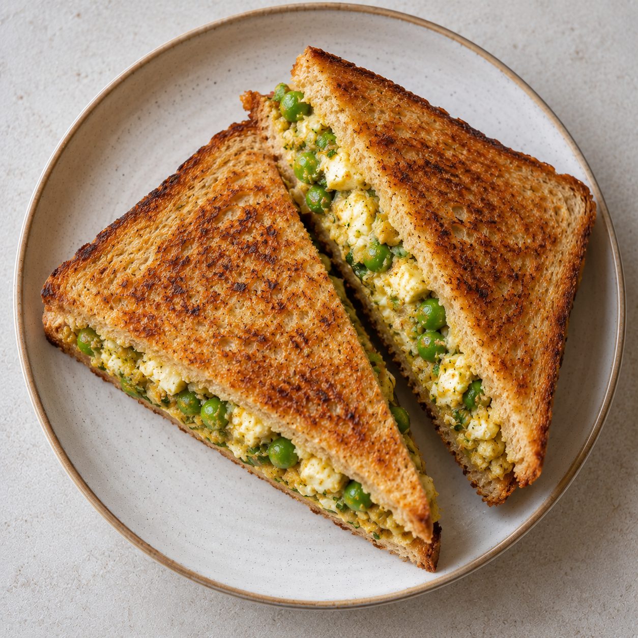 Paneer pea sandwich (toasted) (Paneer matar ka sandwich)