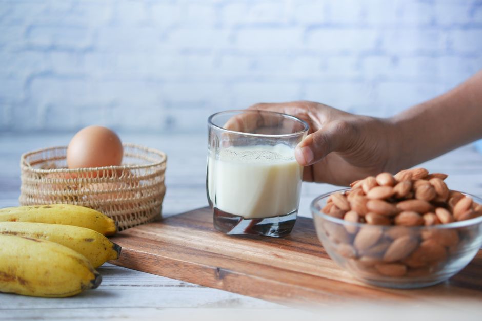 Banana + Almonds