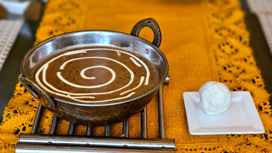 Dal Makhani + Naan